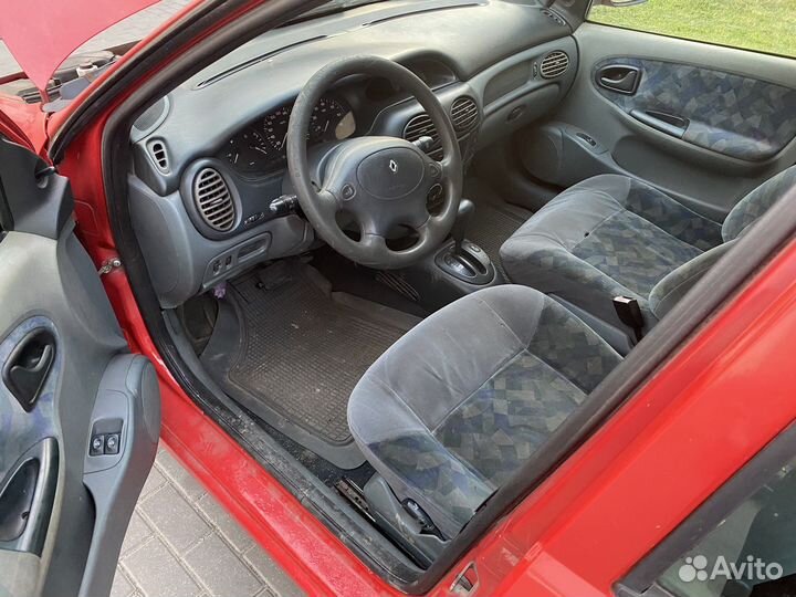 Разбор Renault Megane 1 1.6, 90 л.с.,акпп, 1996 г