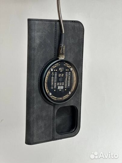 Чехол на iPhone 13 magsafe книжка