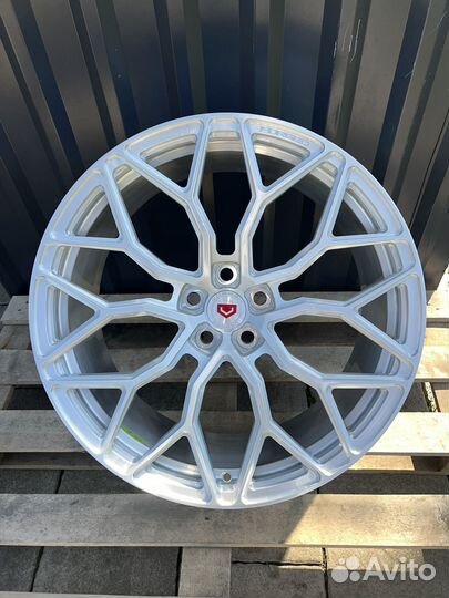 Кованые диски R22 Vossen Li L7 Li L9