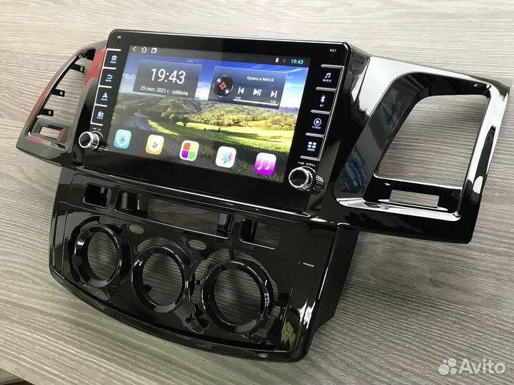 Магнитола Toyota Hilux + физические кнопки