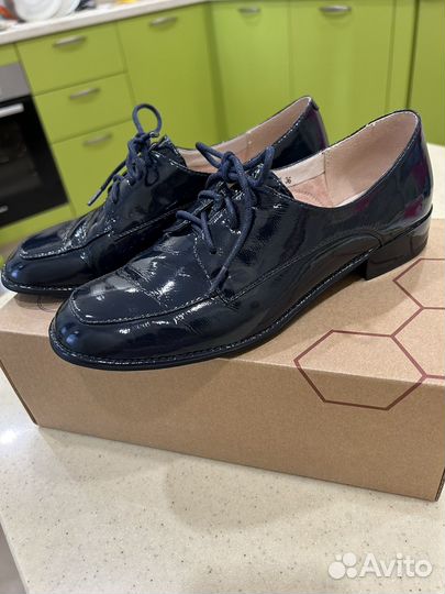 Туфли женские лакированные кожаные 36р
