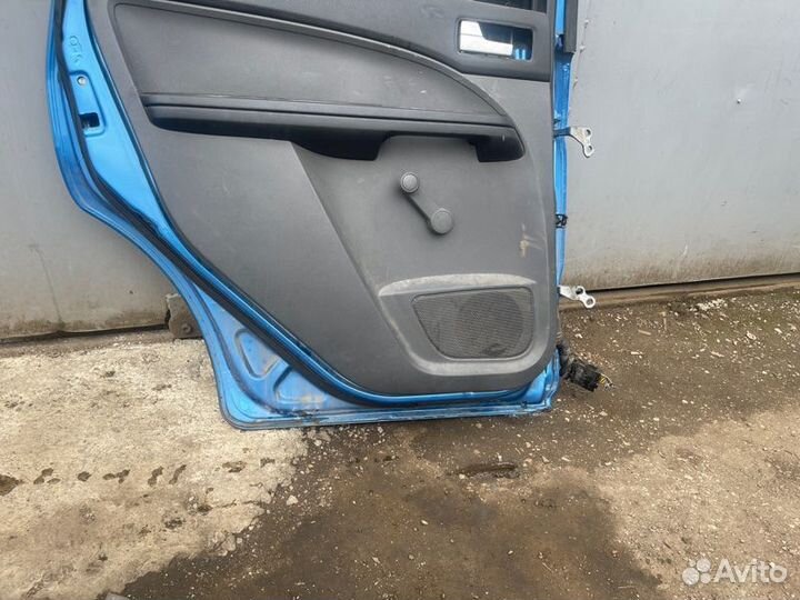 Дверь задняя левая Ford C-Max aoda 2006