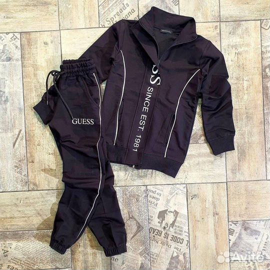 Спортивный костюм для девочки