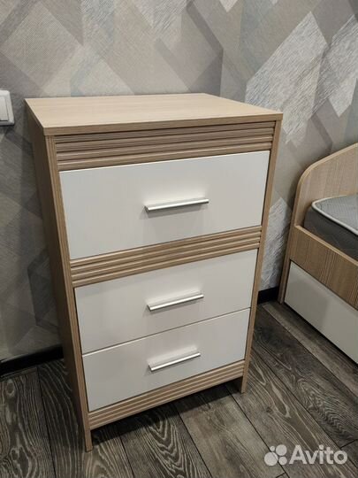 Кровать Дакота и комод