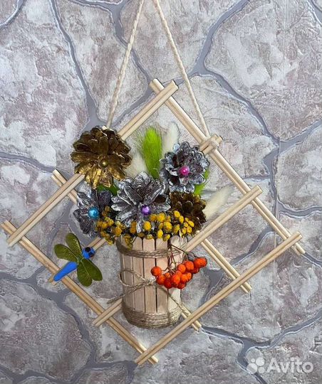 Осенняя поделка из природных материалов