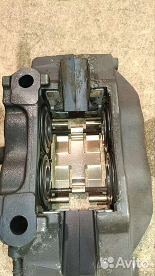 Суппорта передние Honda legend