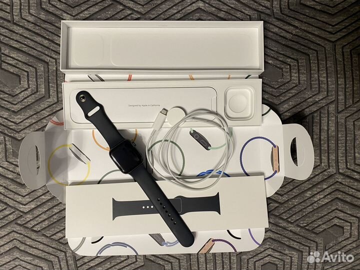 Apple Watch SE 44 mm