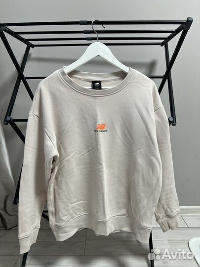 Свитшот NEW balance