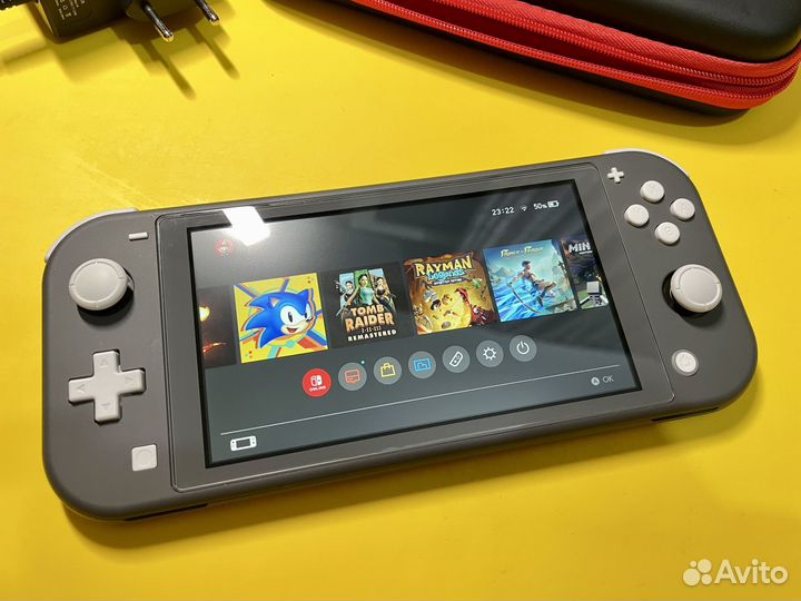 Nintendo Switch Lite на чипе +128GB игр