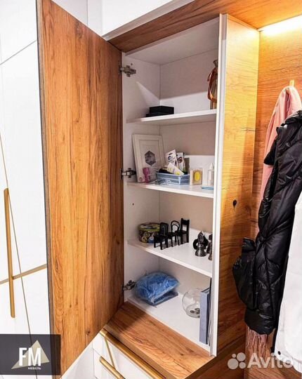 Шкаф трехстворчатый (и другие)