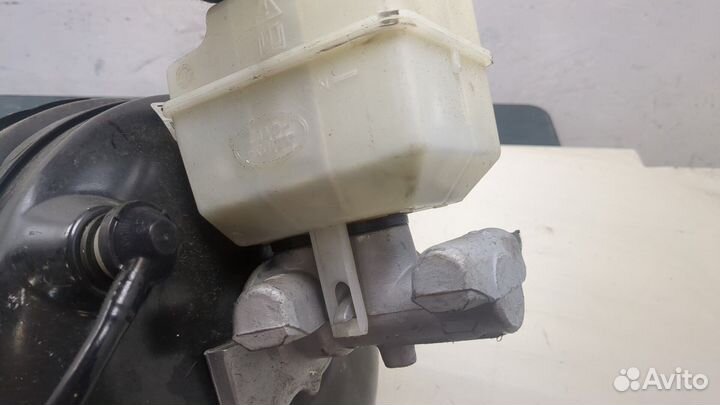 Цилиндр тормозной главный Land Rover Discovery 4, 2011