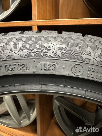 Continental WinterContact TS 870 P 255/40 R21 и 285/35 R21 102T