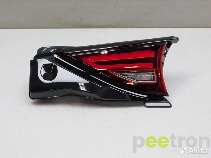 Б/У Б/У Фонарь задний внутренний правый новая