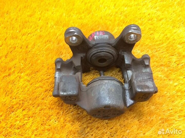 Суппорт задний правый Mercedes-Benz C-Class W203