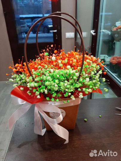 Корзина с цветами