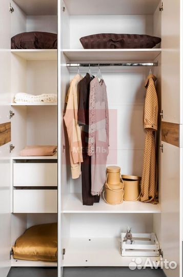 Шкаф новый белый