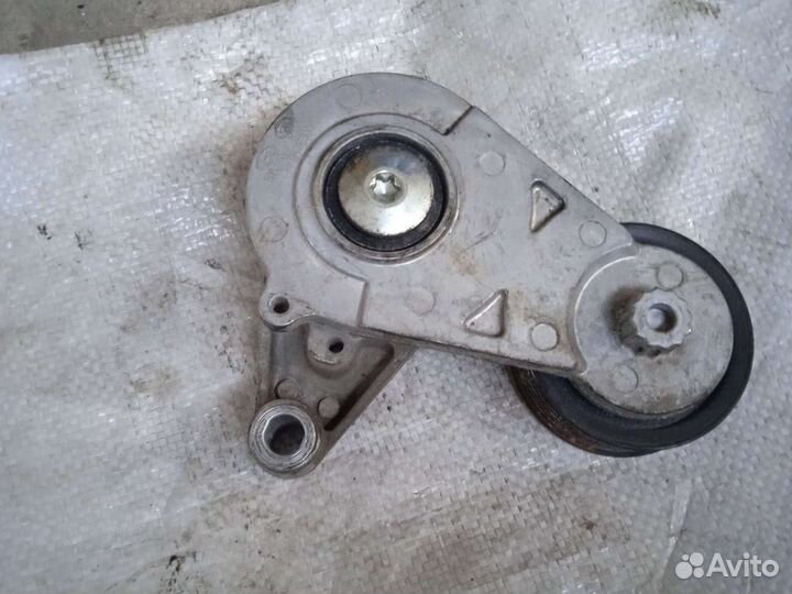 Натяжной ролик ремня 25281-2E300 G4ND Optima 4 JF