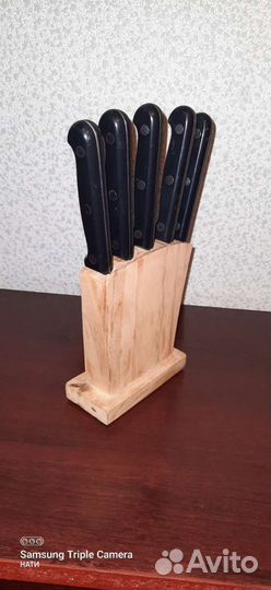 Набор ножей с подставкой для стейков