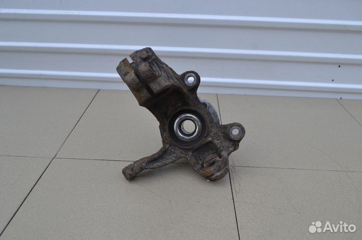 Поворотный кулак передний левый Ford Mondeo 4 (200