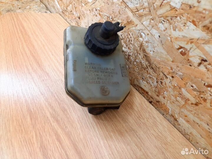 Бачок гидроусилителя BMW E36