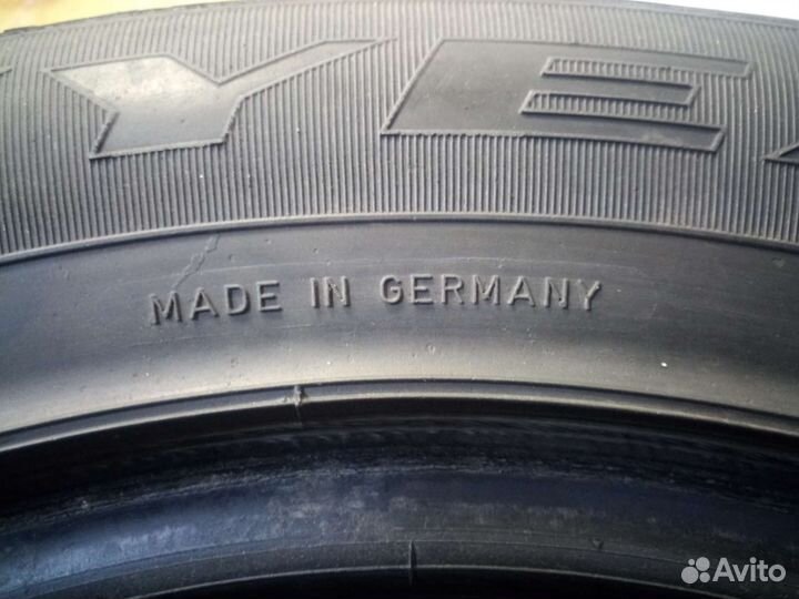 Goodyear UltraGrip Extreme 225/60 R17 99T