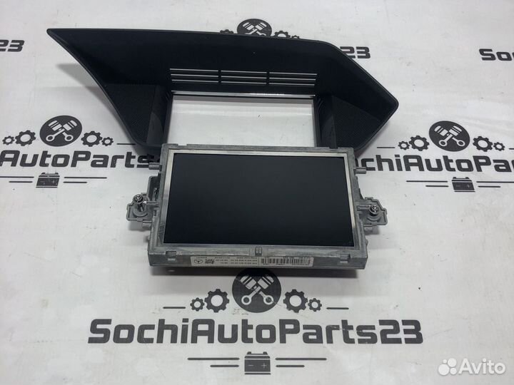 Монитор Mercedes W212