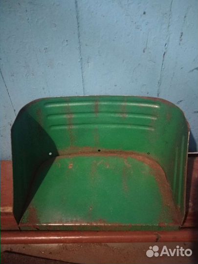 Чехол на детский педальный москвич СССР