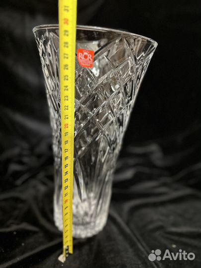 Хрустальная ваза для цветов