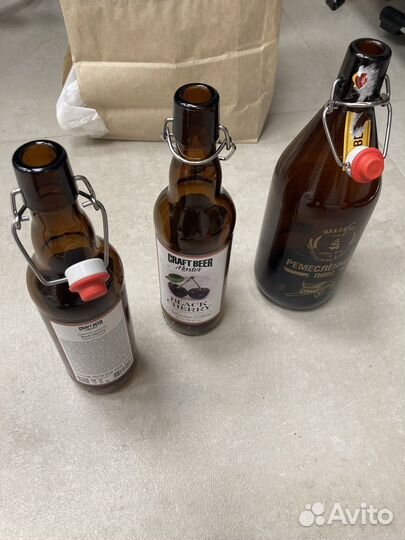 Бутылка с бугельной пробкой