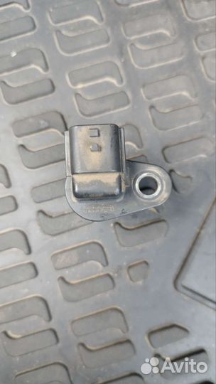 Датчик положения распредвала Nissan 23731-JA11B