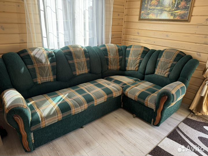 Продам диван угловой