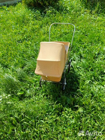 Каляска для кукол