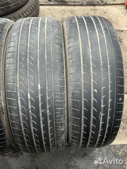 Yokohama BluEarth AE01 215/60 R17 96H