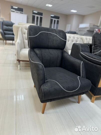 Диван с креслом