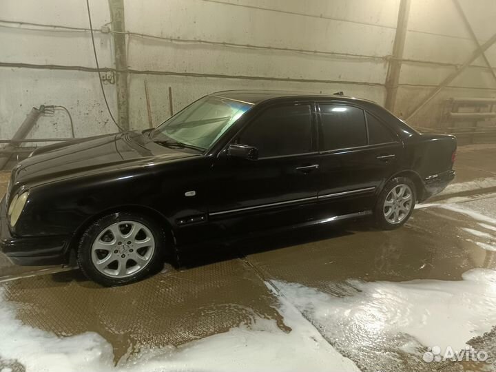 Mercedes-Benz E-класс 2.4 AT, 1998, 381 000 км