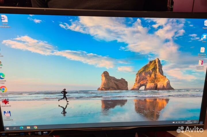 Монитор Philips 4К 32 дюйма