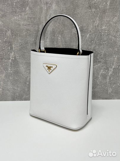 Сумка Prada женская