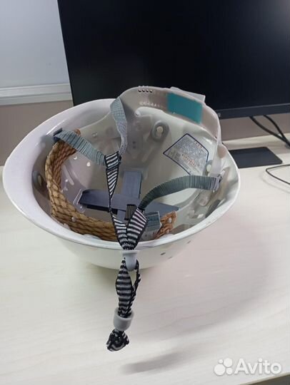 Каска строительная белая