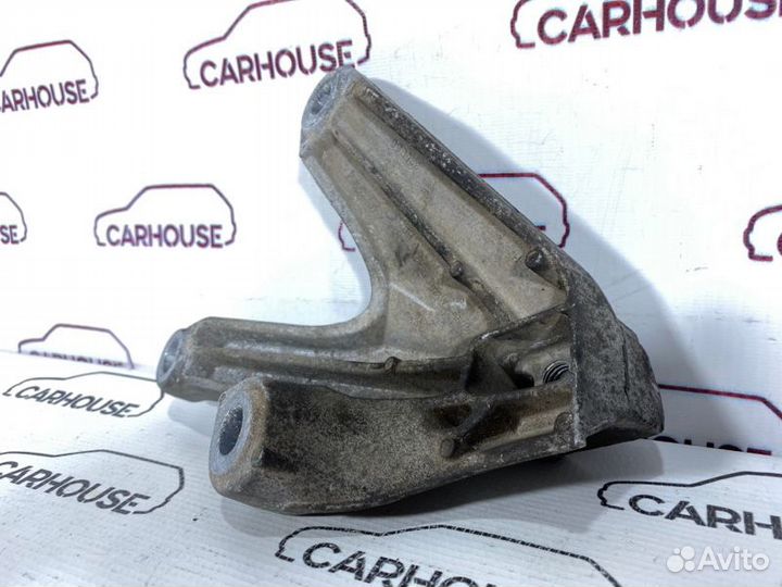 Кронштейн кпп Ford Focus 2 1.8 qqdb