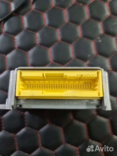 Блок управления SRS airbag Mercedes W211