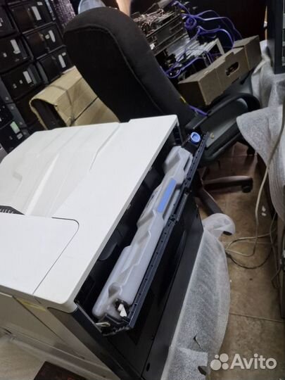 Цветной лазерный принтер hp laserjet cp5225