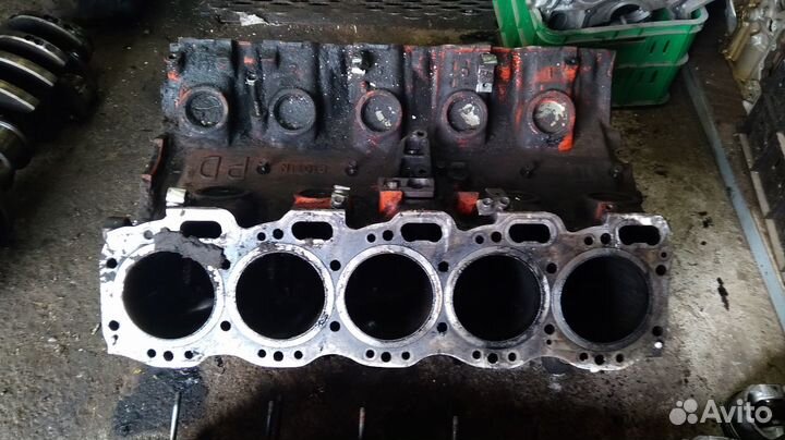 Блок двс Giga (94) 10PD1 16.7d голый б/у