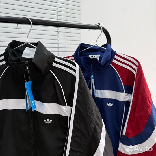Мужская ветровка adidas