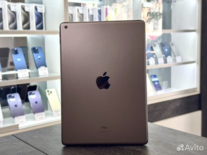 iPad 9 2021 64gb на гарантии акб 100