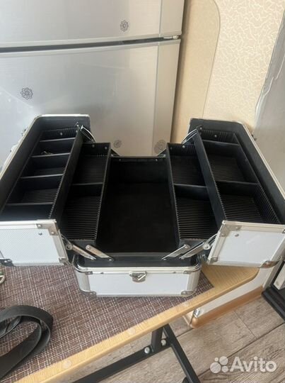 Большой Бьюти кейс для косметики,аксессуаров