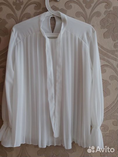 Блузка нарядная женская,белая 50р