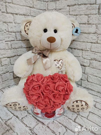 Плюшевый медведь