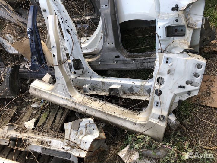 Peugeot 206 Пежо 206 порог,стойка