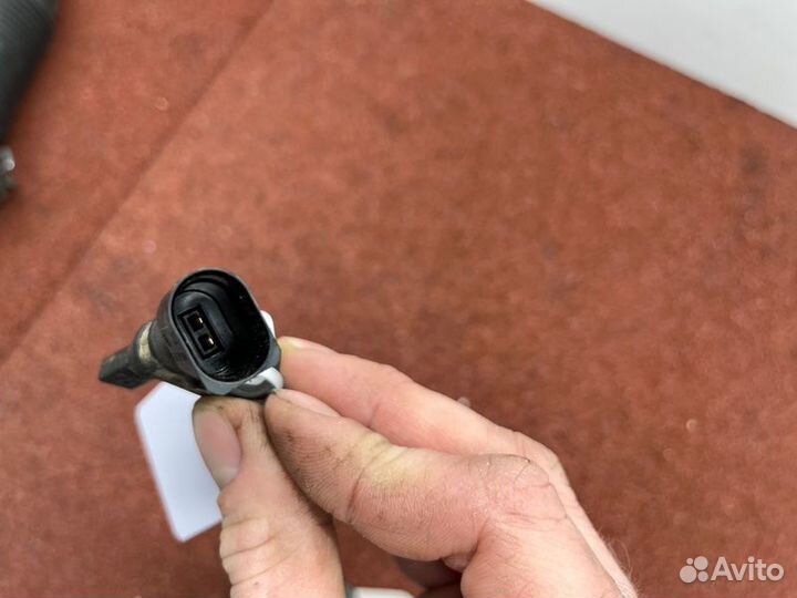 Датчик ABS передний левый Skoda Kodiaq NS7