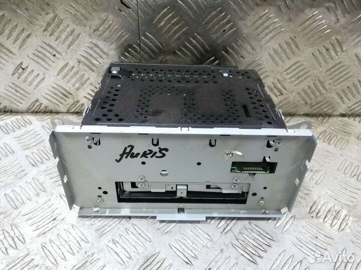 Магнитола Toyota Auris